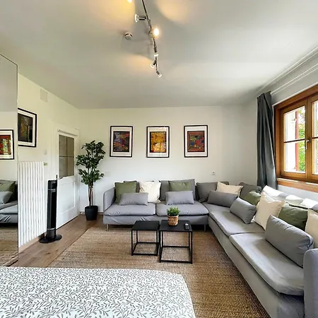 Family And Group بريجنتس